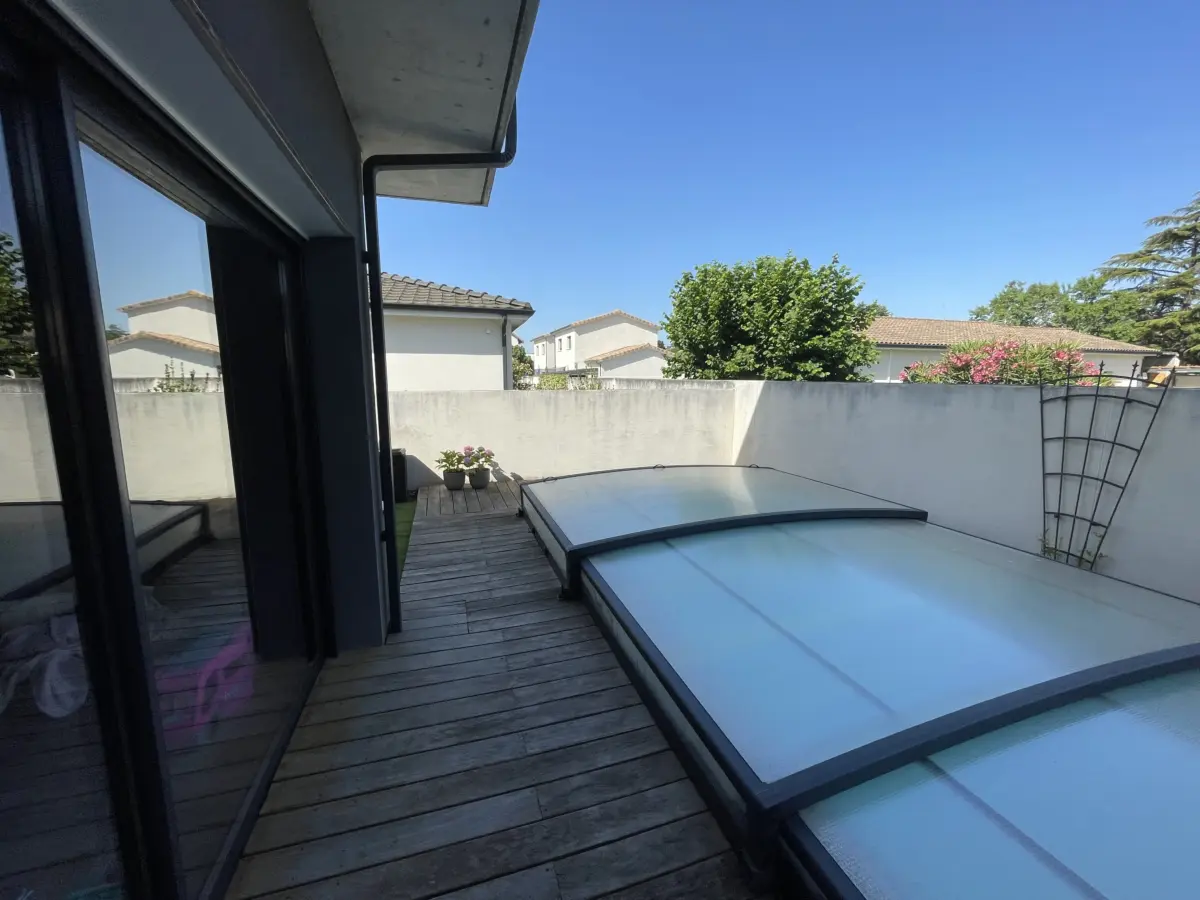Avant travaux : Réalisation de couloir de nage et terrasse repas à Revel